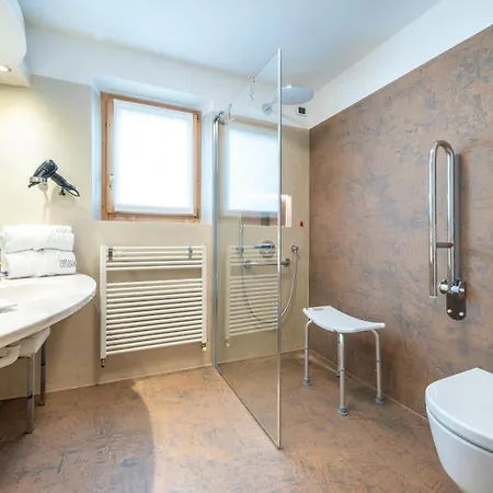 Crosal Otel 3*