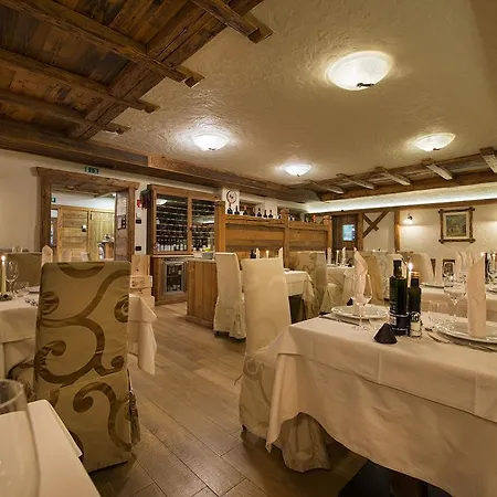 Hotel Crosal