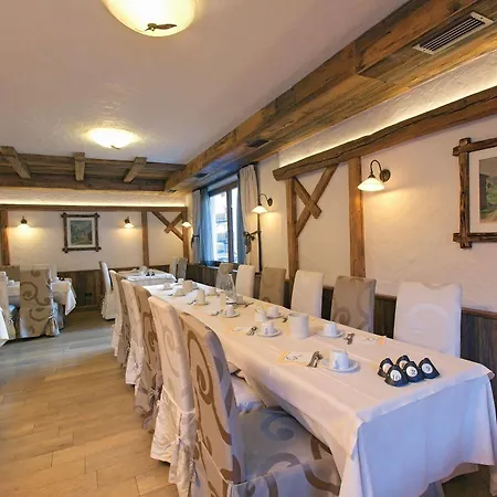 Hotel Crosal
